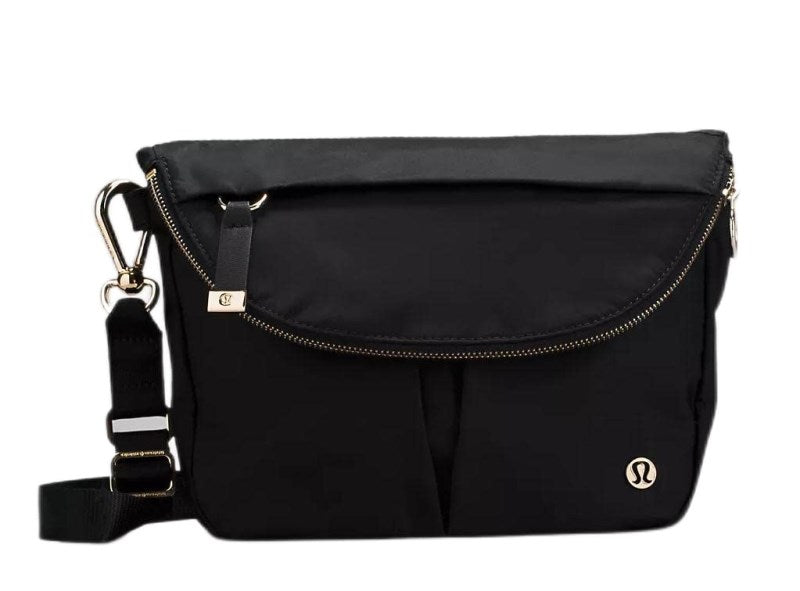 lululemon Women s On the Move All Night Festival Bag Zip Top
