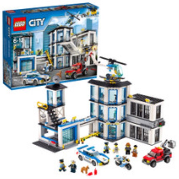LEGO City Police Station 60141 Building Set (894 Pieces)