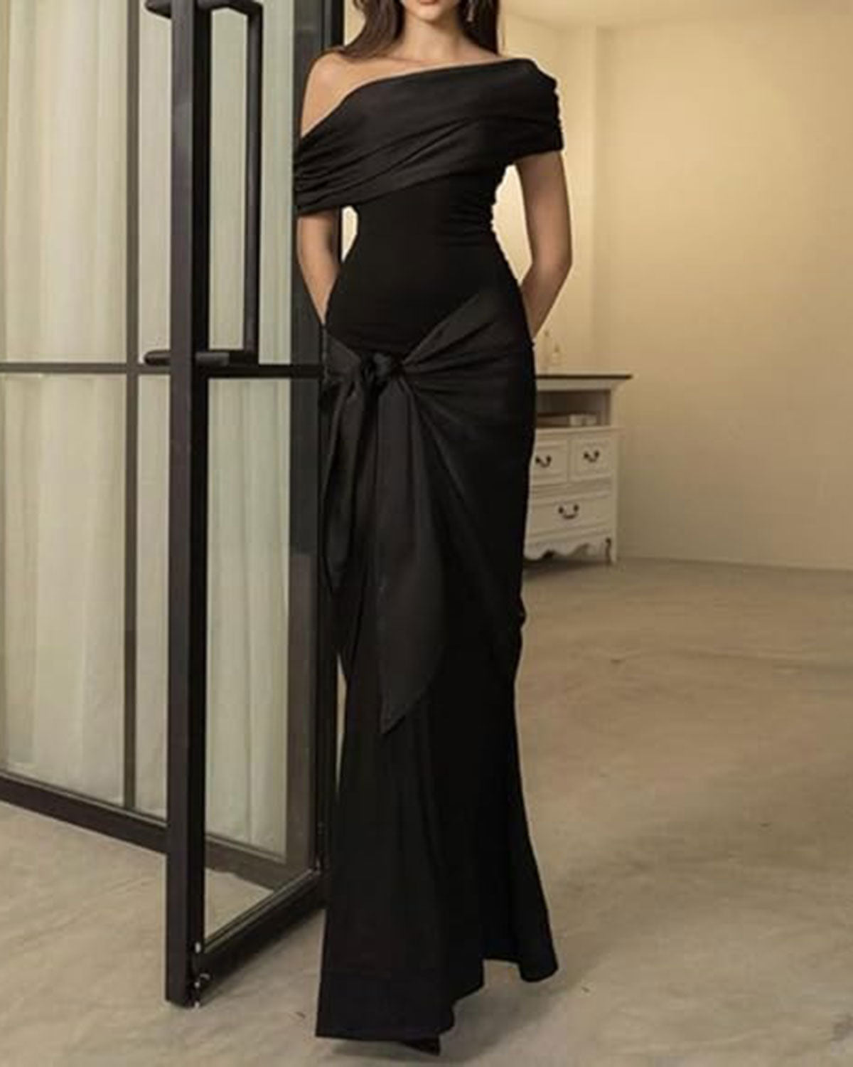 Black Off The Shoulder Mermaid Maxi Dress